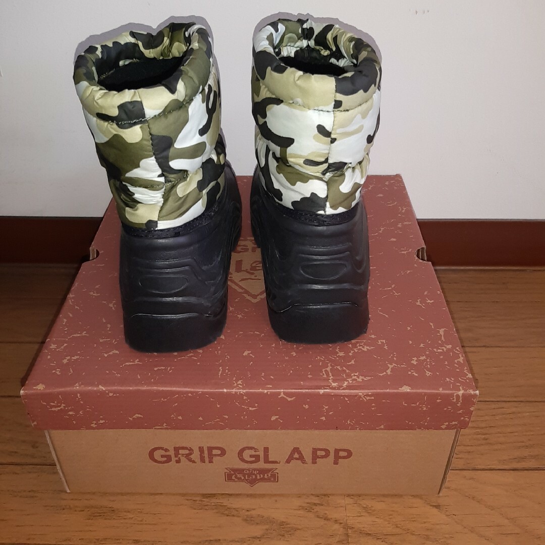 GRIP GRAPP スノーブーツ　19センチ キッズ/ベビー/マタニティのキッズ靴/シューズ(15cm~)(ブーツ)の商品写真