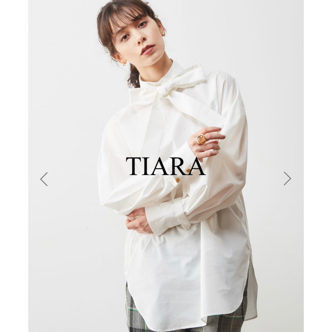 tiara(ティアラ)のTIARA ボウタイ付きブラウス レディースのトップス(シャツ/ブラウス(長袖/七分))の商品写真