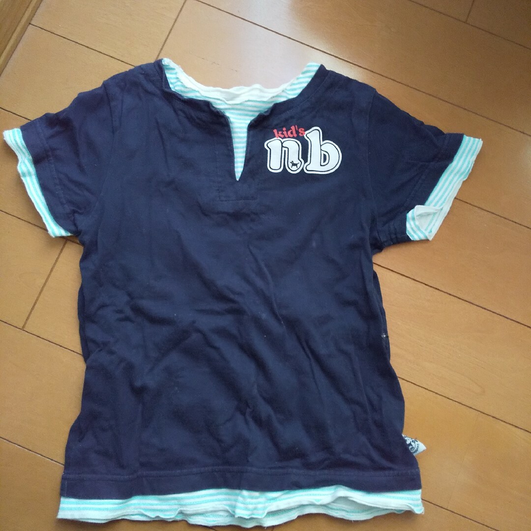 110cm 半袖シャツ 紺色 キッズ/ベビー/マタニティのキッズ服男の子用(90cm~)(Tシャツ/カットソー)の商品写真