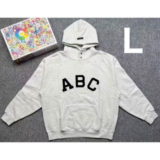 フィアオブゴッド(FEAR OF GOD)の【新品未使用】 FOG ESSENTIALS エッセンシャルズ　パーカー　L(パーカー)