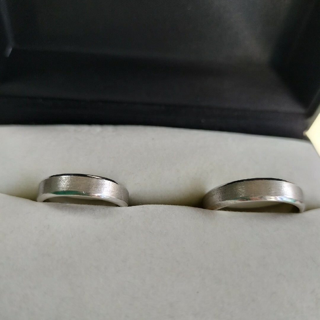 プラチナ８５０ ペアリング 結婚指輪 サイズが合えば大特価です。重量感あり レディースのアクセサリー(リング(指輪))の商品写真