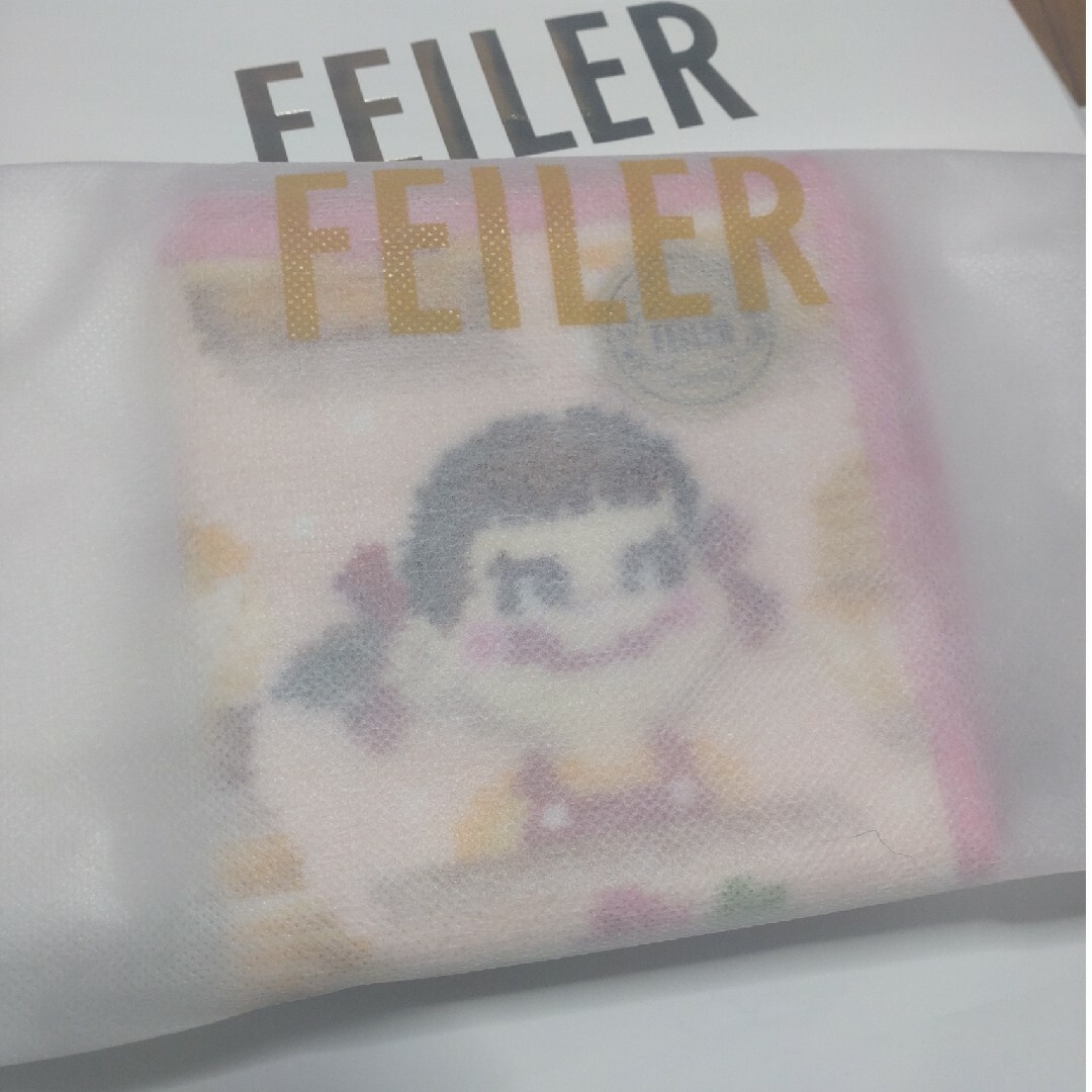 FEILER(フェイラー)の《新品未開封》FEILER ペコスマイルケーキ ハンカチ レディースのファッション小物(ハンカチ)の商品写真
