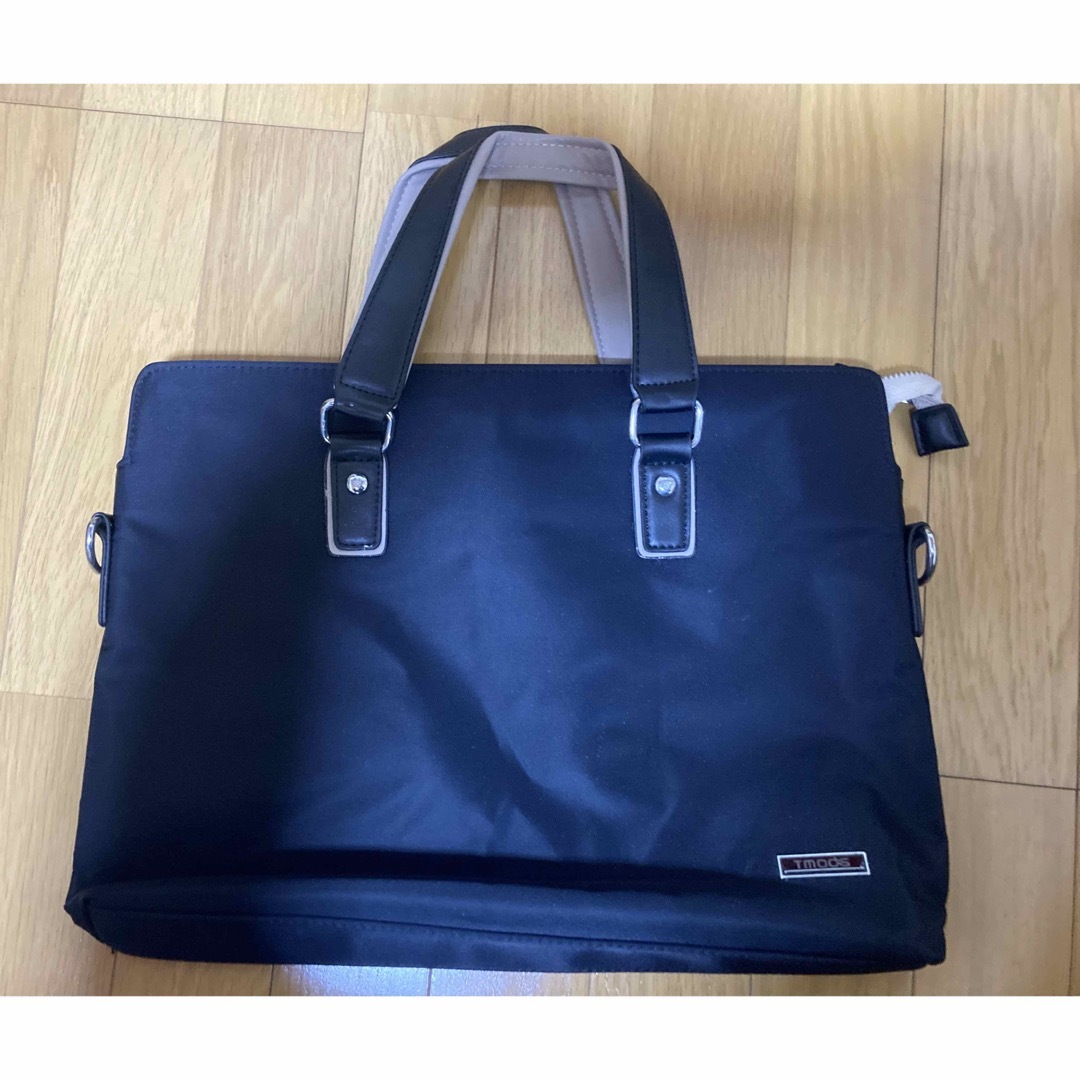  tmoos メンズバッグ  ビジネスバッグ　イタリア製　ナイロン メンズのバッグ(ビジネスバッグ)の商品写真