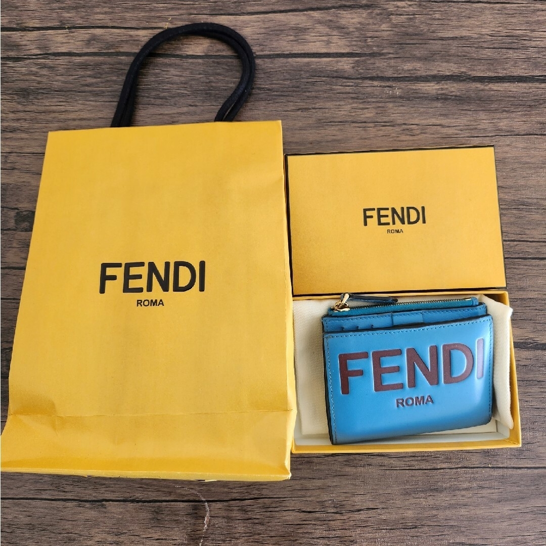 【美品】FENDI 財布 コンパクトウォレット ブルー 23029010 NT財布