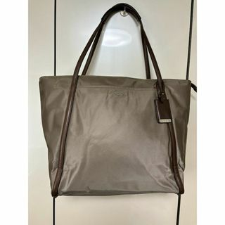 トゥミ(TUMI)のTUMI トートバッグ　ベージュ(トートバッグ)