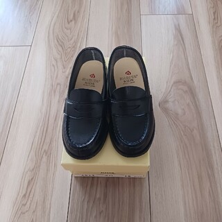 ハルタ(HARUTA)のHARUTA KIDS革靴黒ローファー18cm(ローファー)