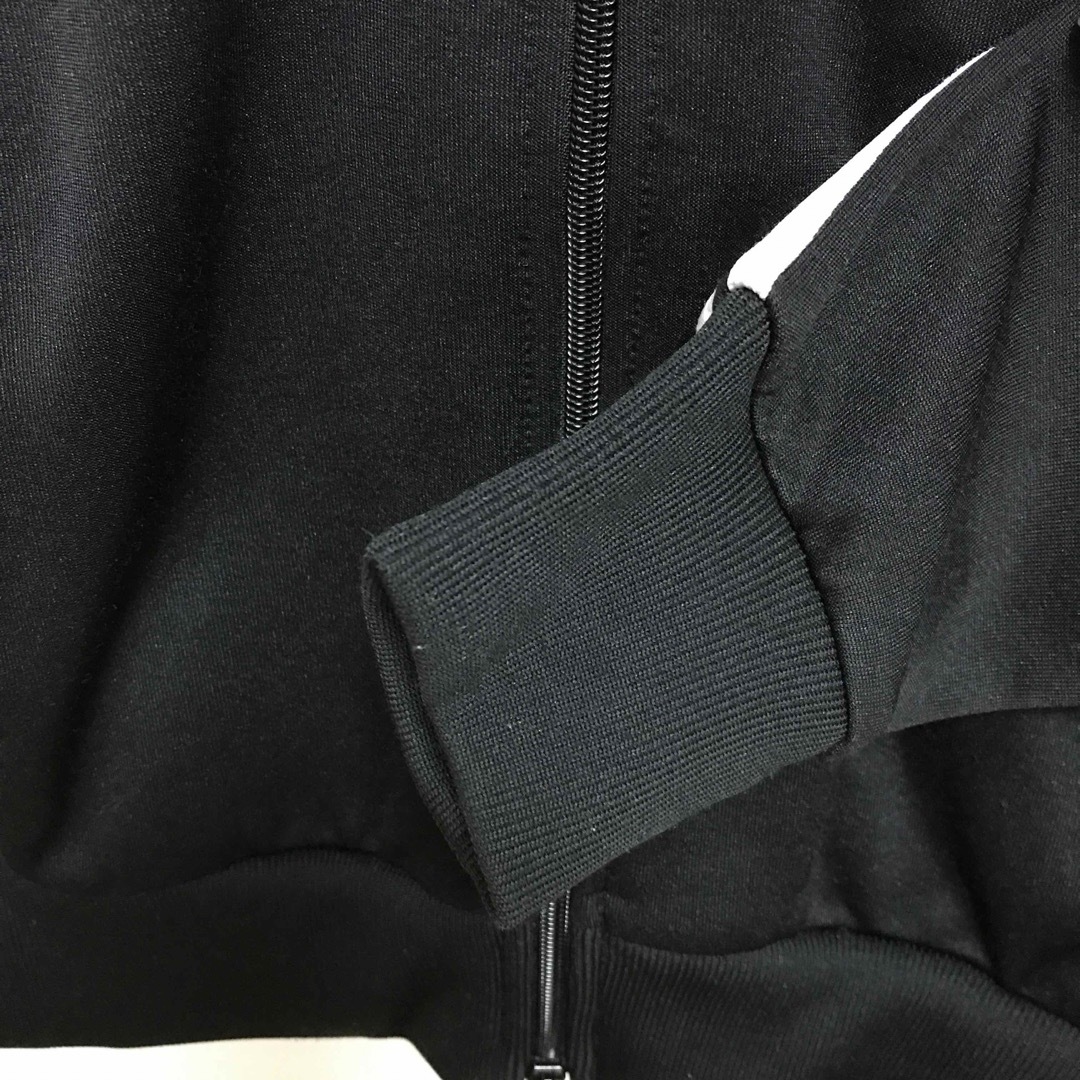 adidas(アディダス)のレディース　ジャージ上　黒　ブラック　アディダス　ジャンパー　長袖　秋冬 メンズのトップス(ジャージ)の商品写真