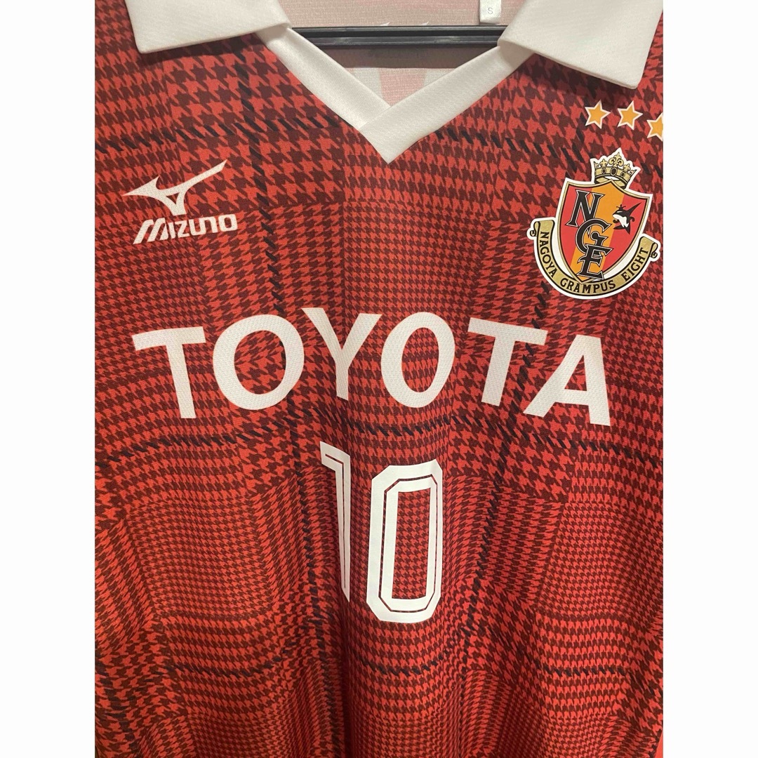 MIZUNO(ミズノ)のミズノ　名古屋グランパス　フェリペガルシアユニフォーム スポーツ/アウトドアのサッカー/フットサル(応援グッズ)の商品写真