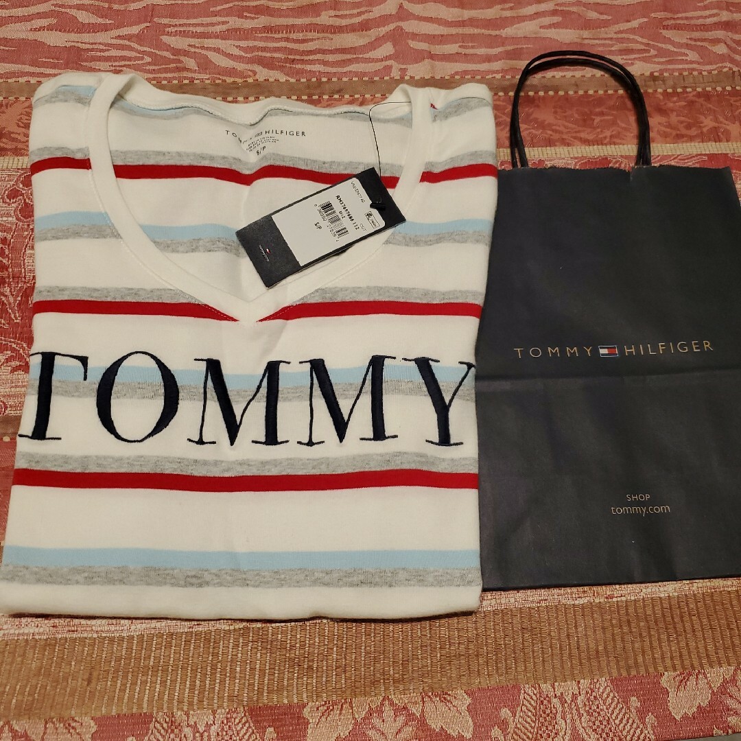 TOMMY HILFIGER(トミーヒルフィガー)の新品■トミーヒルフィガー■TシャツMsize レディースのトップス(Tシャツ(半袖/袖なし))の商品写真