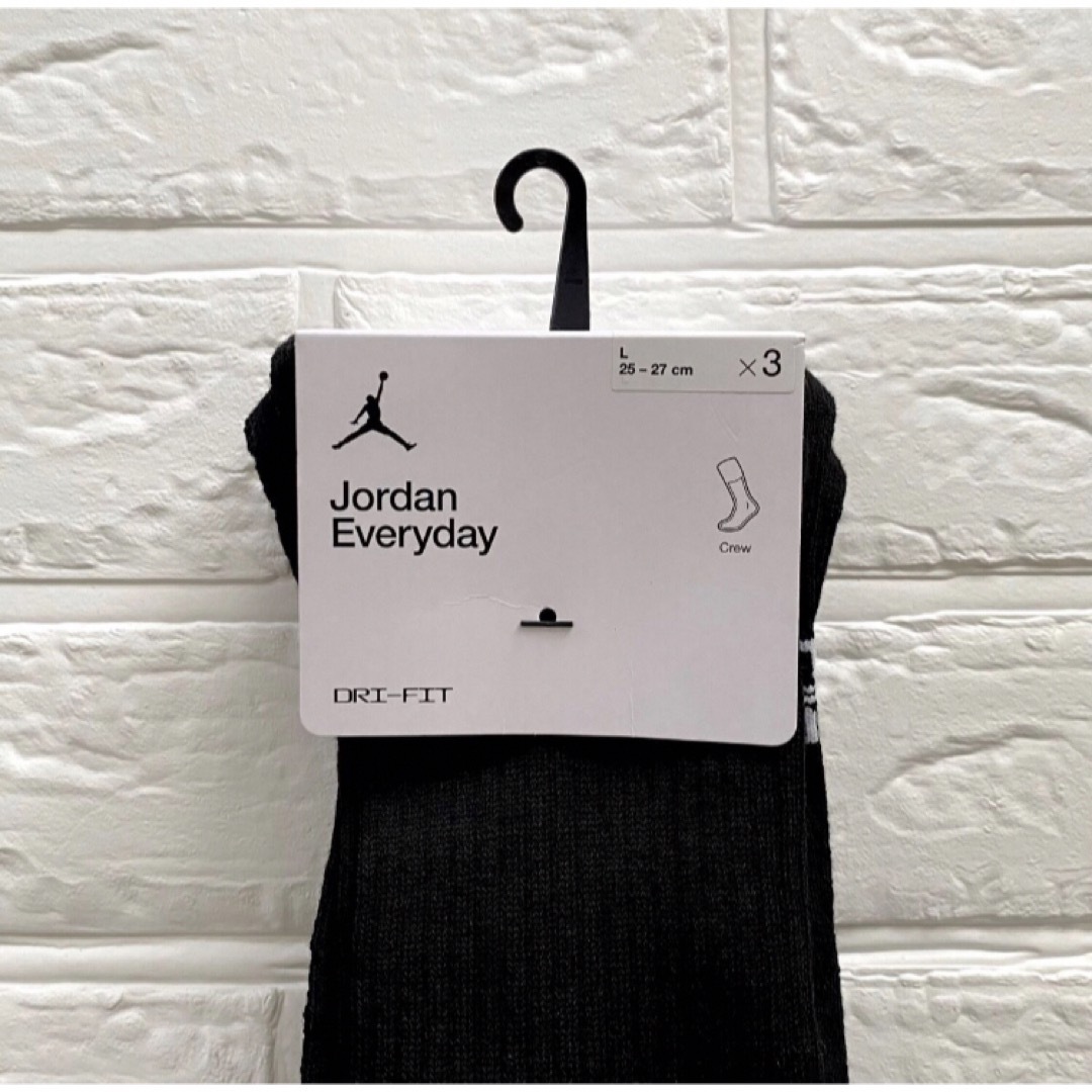 Jordan Brand（NIKE）(ジョーダン)のJORDAN ジョーダン エブリデイマックス クルーソックス 25-27cm新品 スポーツ/アウトドアのスポーツ/アウトドア その他(バスケットボール)の商品写真