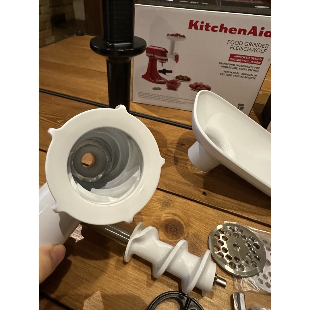 美品　KitchenAid キッチンエイド　グラインダー&ソーセージスタッファー スマホ/家電/カメラの調理家電(フードプロセッサー)の商品写真