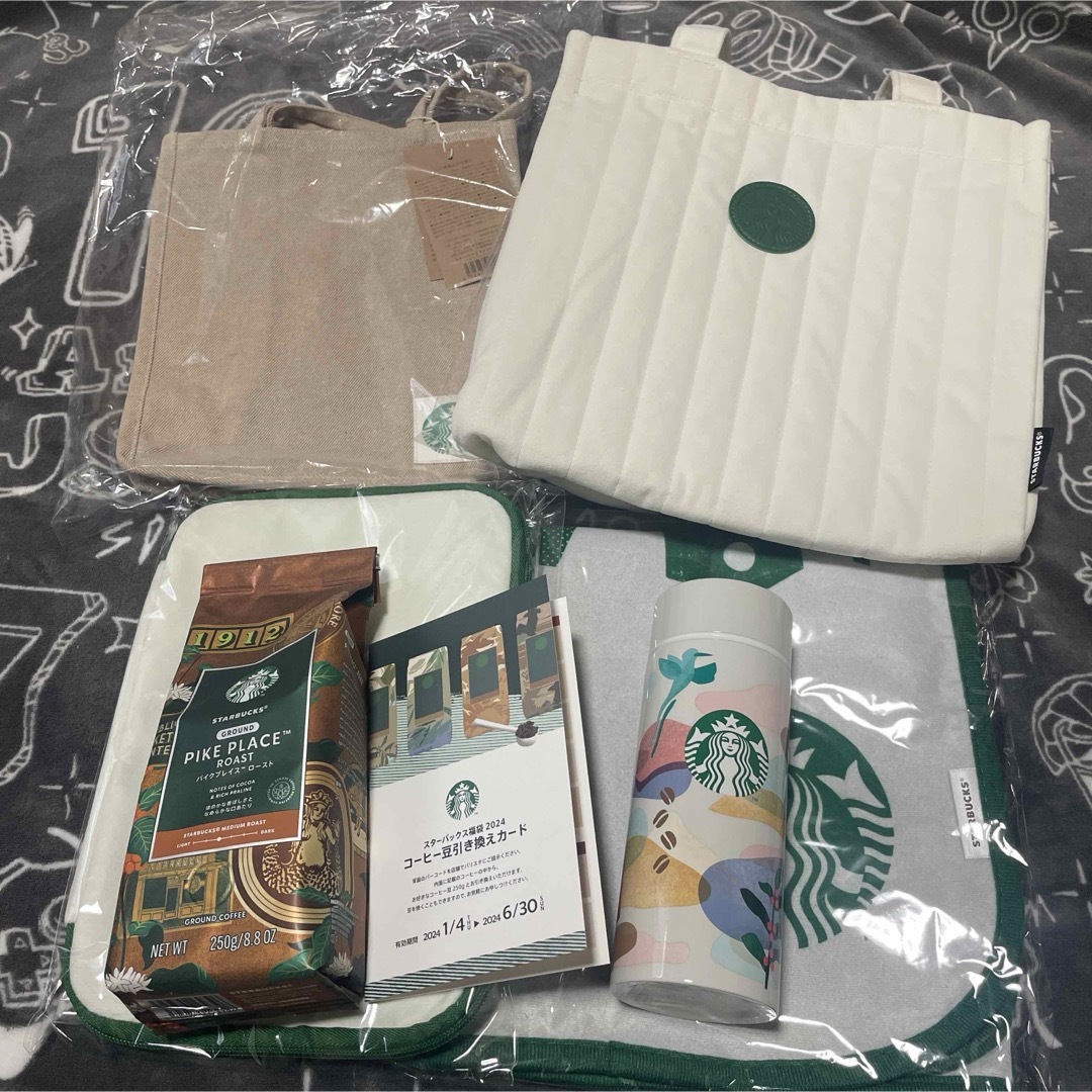 スタバStarbucks　スターバックス　スタバ　福袋　2024