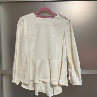 ラシュッド(LASUD)の新品♡フェンネル　ペプラムパールトップス(カットソー(長袖/七分))