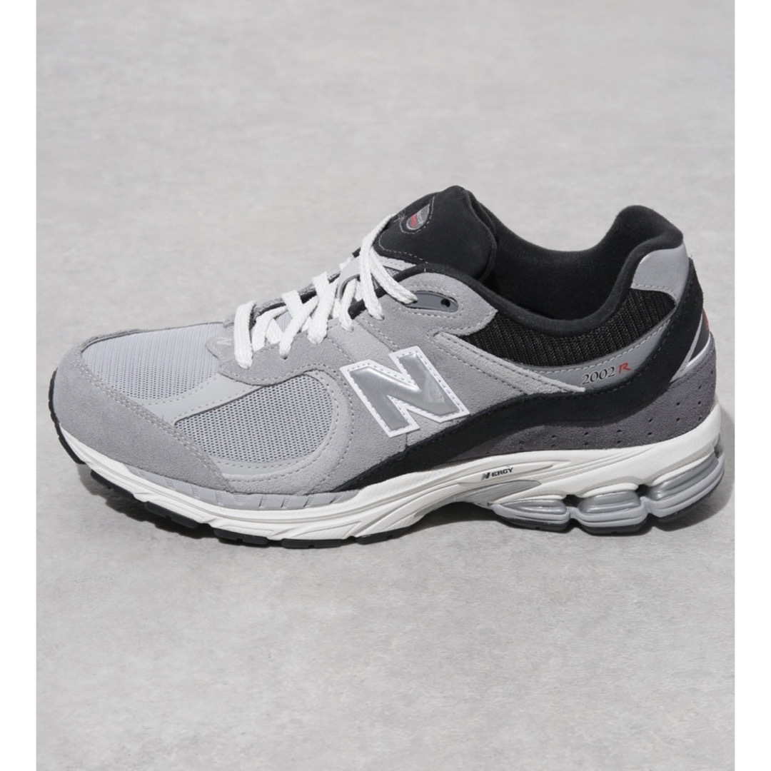 New Balance(ニューバランス)の【新品】ニューバランス　M2002RSG  グレー　27㎝　定番　人気商品 メンズの靴/シューズ(スニーカー)の商品写真