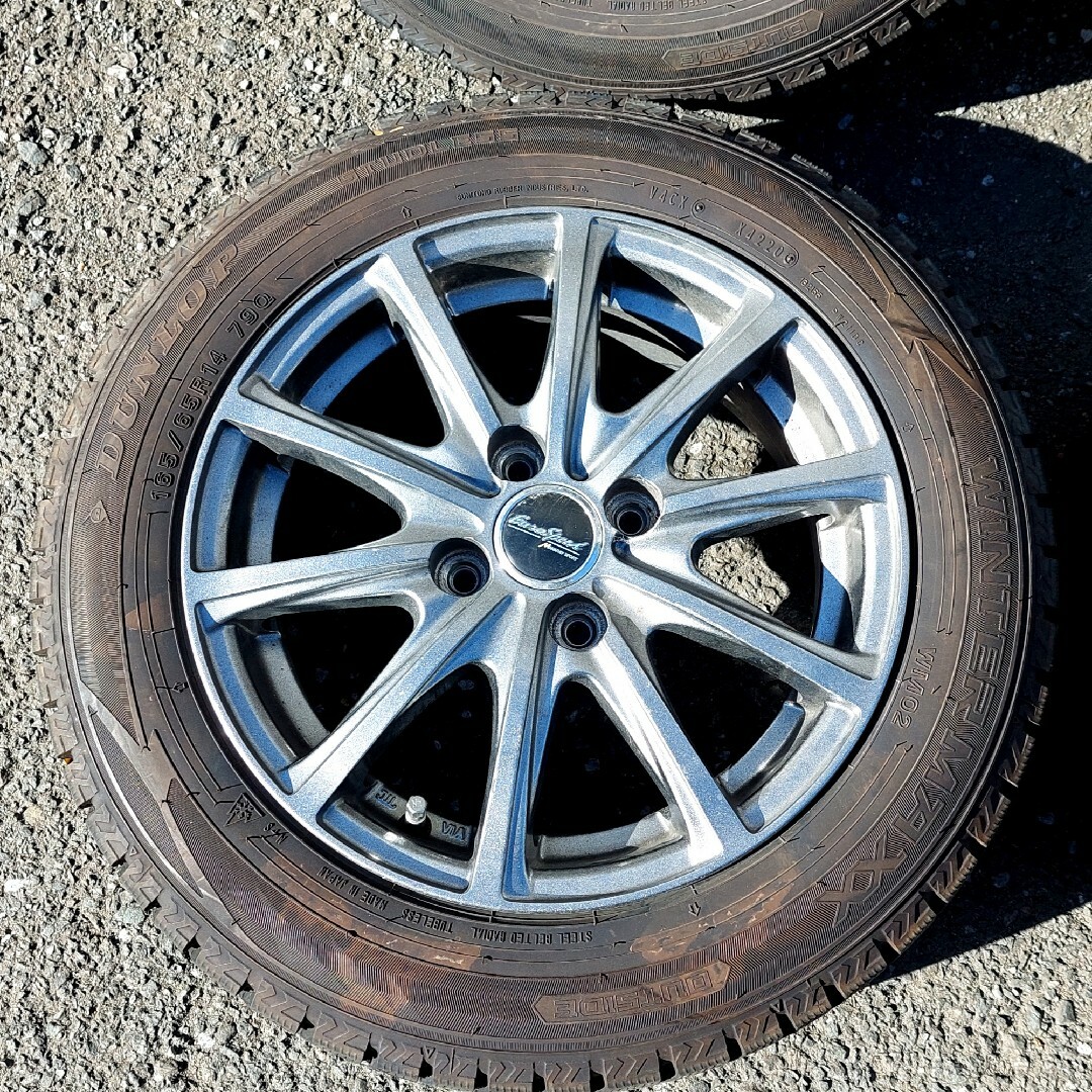 DUNLOP(ダンロップ)の14インチ【ダンロップスタッドレスタイヤ付】165/65R14☆ルーミー、タンク 自動車/バイクの自動車(タイヤ・ホイールセット)の商品写真