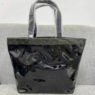 ジミーチュウ(JIMMY CHOO)の新品未使用 JIMMY CHOO ジミーチュウ エナメルトートバッグ ノベルティ(トートバッグ)