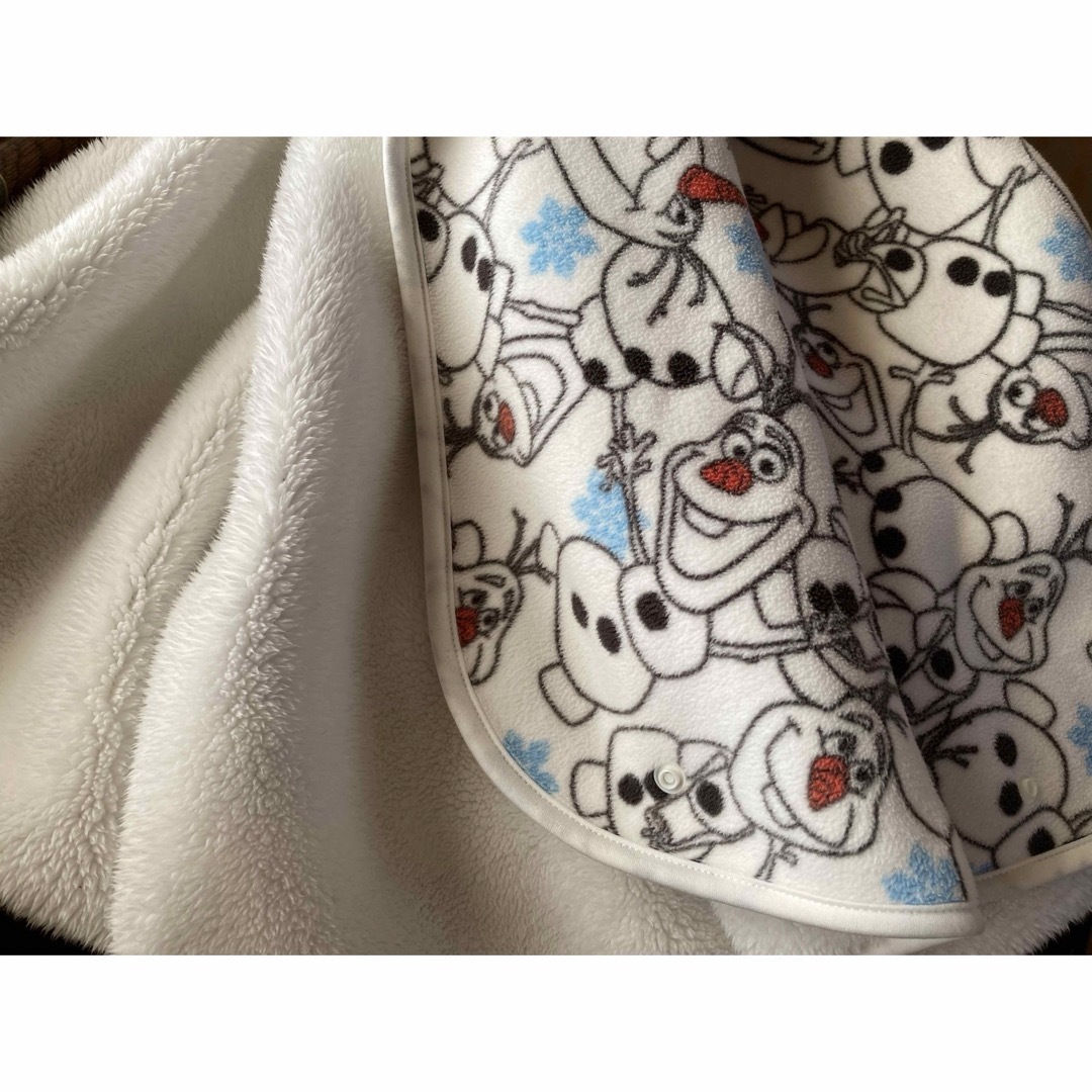 UNIQLO - ユニクロ ブランケット(膝掛け) オラフの通販 by UNIQLO - ユニクロ ブランケット(膝掛け) オラフの通販 by