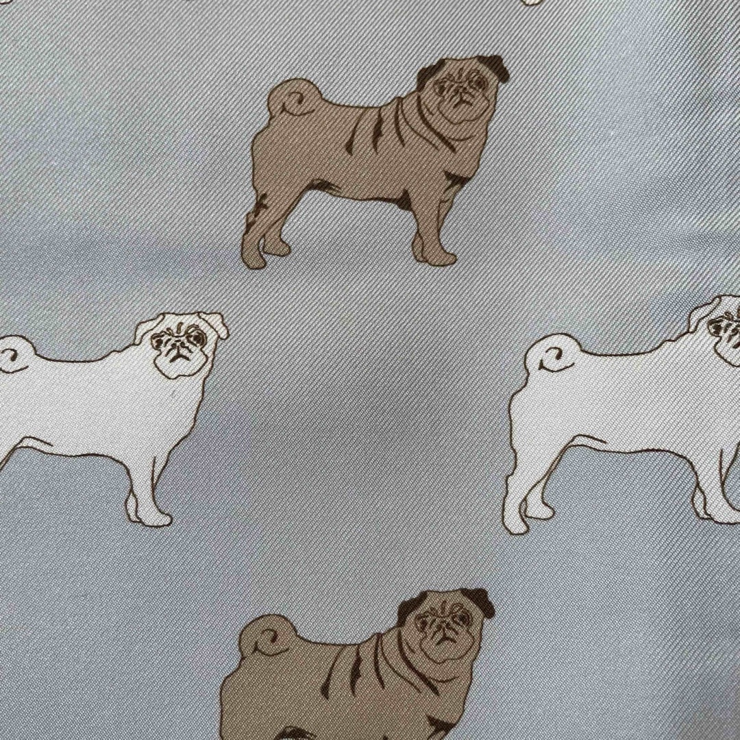 【イタリア製】  Casely Hayford　シルク100% 犬柄　ストール メンズのファッション小物(ストール)の商品写真