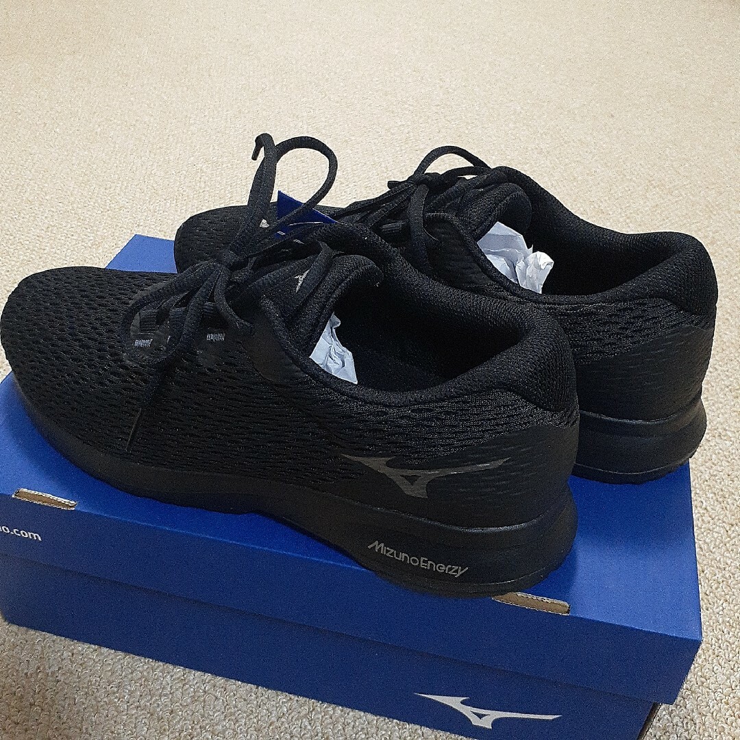 MIZUNO(ミズノ)のラスト新品未使用箱付　ミズノ　mizuno　WALKING　ウォーキングシューズ スポーツ/アウトドアのトレーニング/エクササイズ(ウォーキング)の商品写真