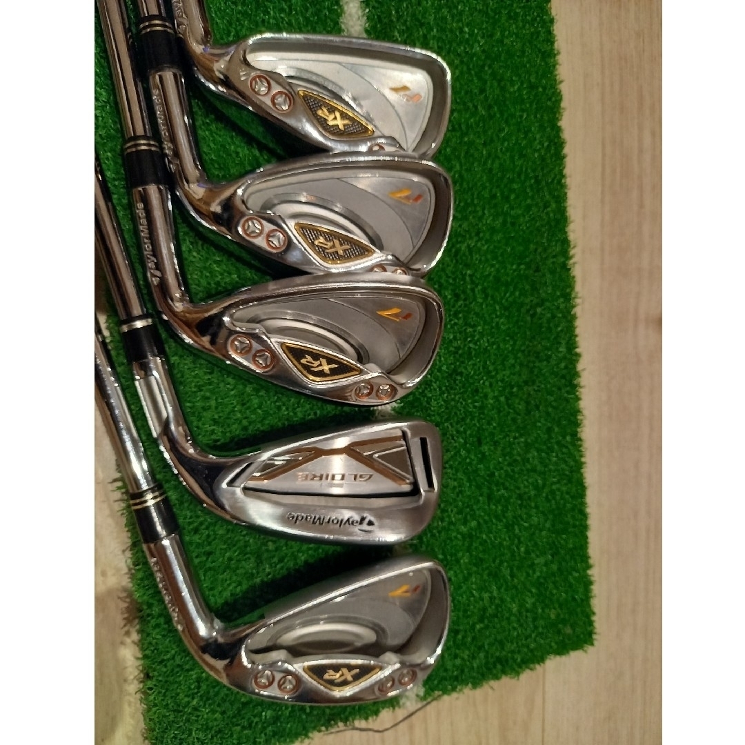 TaylorMade(テーラーメイド)のアイアンセット(5I,6I,7I,8I,P) スポーツ/アウトドアのゴルフ(クラブ)の商品写真