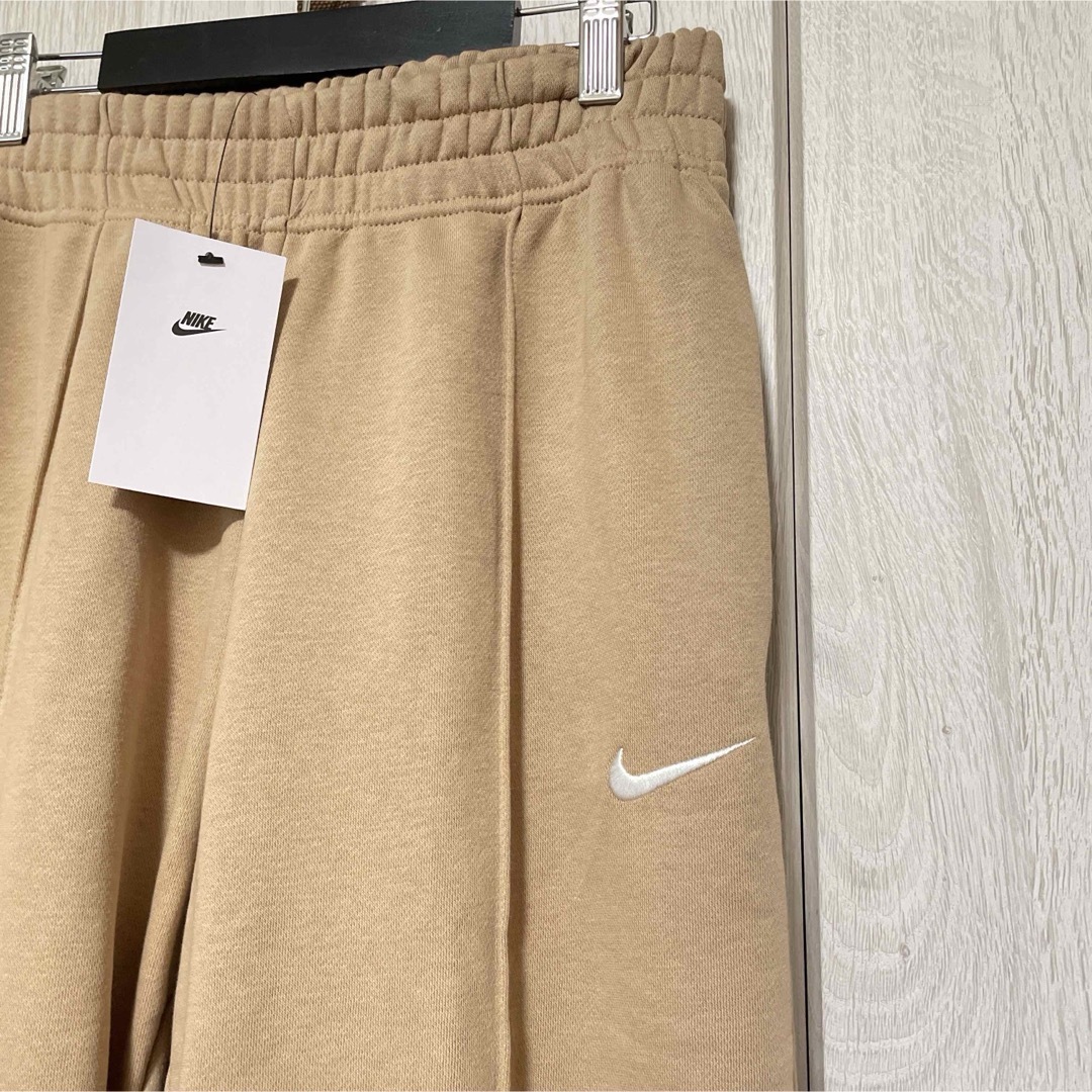 NIKE - 定価13640円☆NIKE☆セットアップ☆上下セット☆ジャージ NIKE - 定価13640円☆NIKE☆セットアップ☆上下セット☆ジャージ