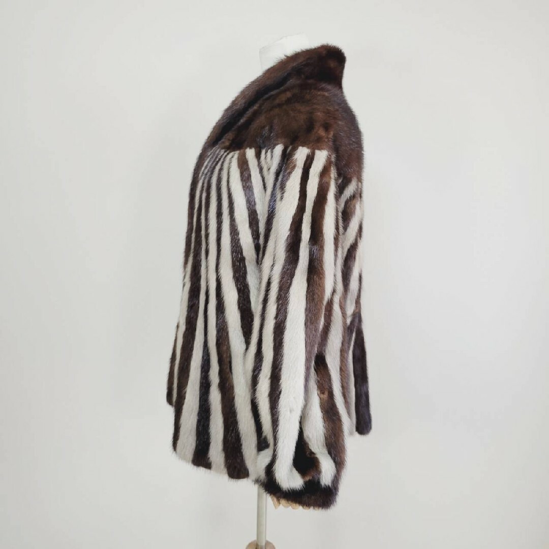 【極美品】サガミンク　ストライプ　ファー　コート　銀サガ レディースのジャケット/アウター(毛皮/ファーコート)の商品写真