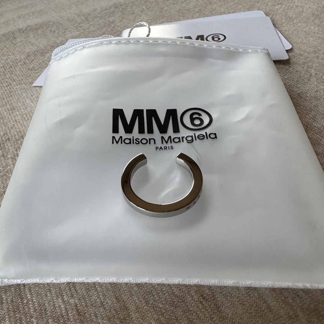 リング(指輪)5新品 メゾン マルジェラ レディース MM6 ブランドロゴ カフ リング 指輪