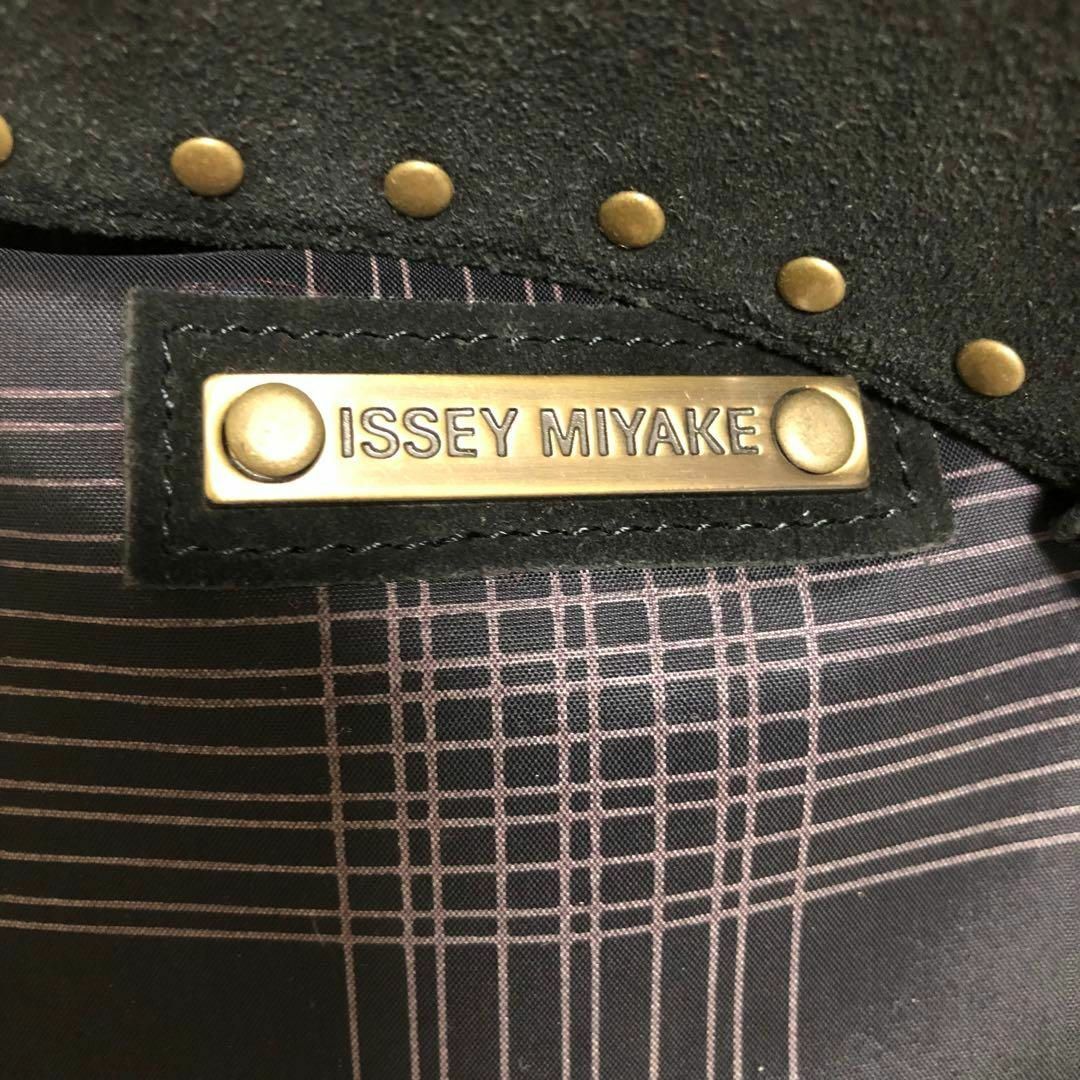 ISSEY MIYAKE(イッセイミヤケ)のISSEY MIYAKE★イッセイミヤケ★スエードレザー★スタッズ★ハンドバッグ レディースのバッグ(ハンドバッグ)の商品写真