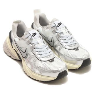 ナイキ(NIKE)のNIKE V2K RUN 22.5cm(スニーカー)