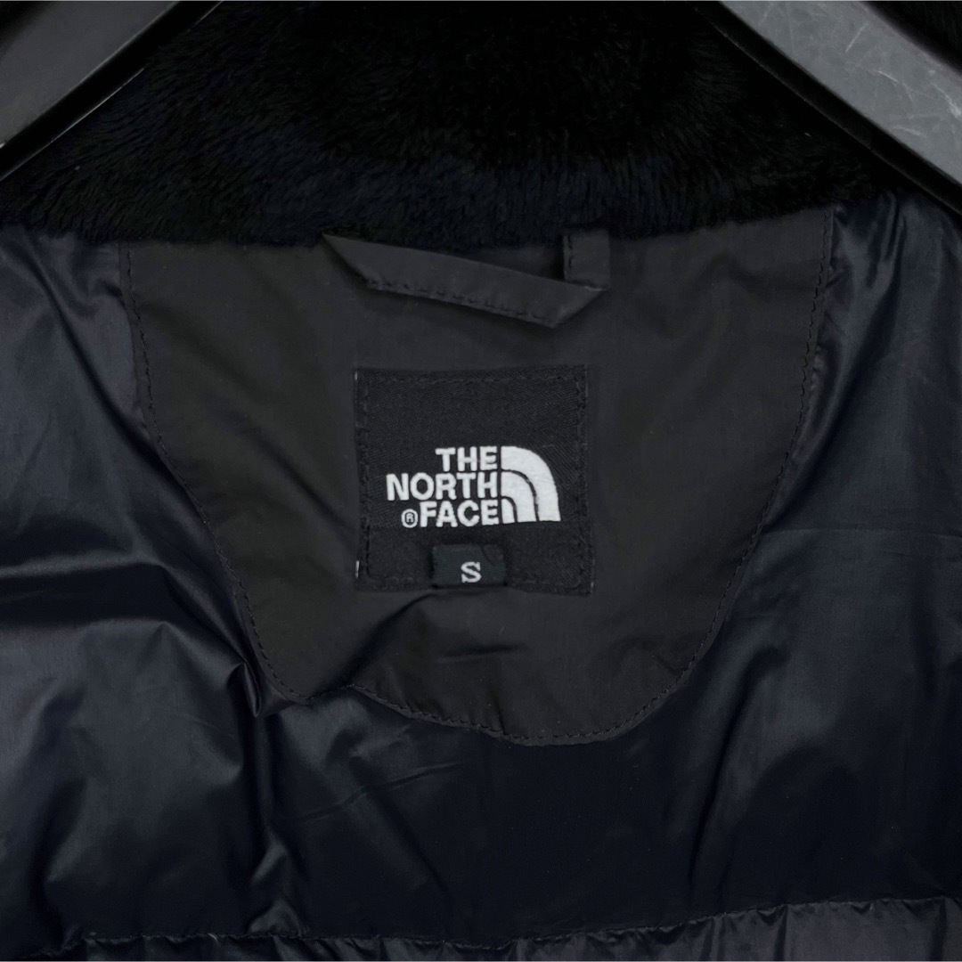 THE NORTH FACE(ザノースフェイス)の訳有特価 ノースフェイス ボアダウンコート ブラック レディースS フード着脱可 レディースのジャケット/アウター(ダウンコート)の商品写真