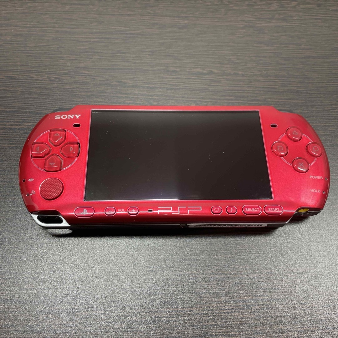 PSP本体 ゲーム機 バッテリー入 携帯型 SONY ハード ケース 家庭 自宅 エンタメ/ホビーのゲームソフト/ゲーム機本体(家庭用ゲームソフト)の商品写真