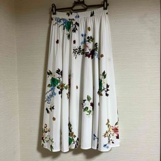 トッコクローゼット(TOCCO closet)の花柄スカート  (ロングスカート)