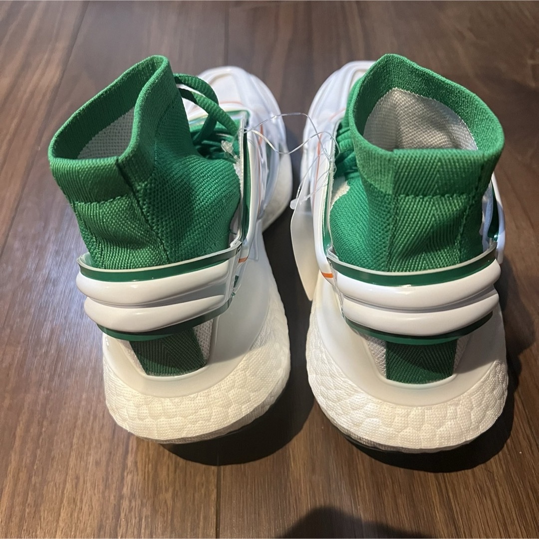 adidas by Stella McCartney(アディダスバイステラマッカートニー)の☆新品未使用☆アディダスバイステラマッカートニー　緑　スニーカー　靴　レディース レディースの靴/シューズ(スニーカー)の商品写真