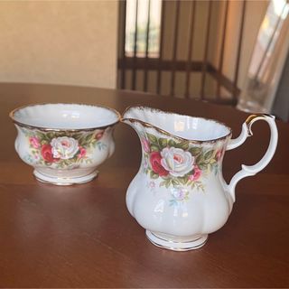 ロイヤルアルバート(ROYAL ALBERT)の【レア美品】ロイヤルアルバート★セレブレーション★シュガー＆クリーマー(食器)