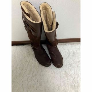 アグ(UGG)のUGG中モコモコロングブーツ試着履きで傷あり女性限定(ブーツ)