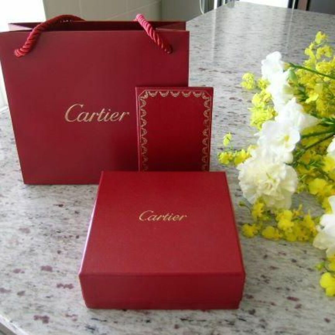 Cartier(カルティエ)の★輝くカルティエ★正規品カレスドルキデ パル ネックレス★送料込み レディースのアクセサリー(ネックレス)の商品写真