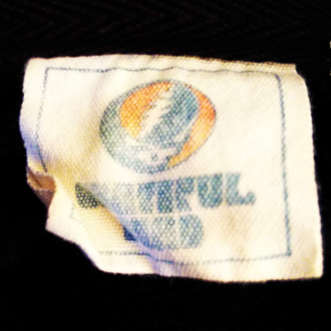 ◇30 入手困難 レア 正規品 限定品 GRATEFUL DEAD パーカー 黒の ◇30 入手困難 レア 正規品 限定品 GRATEFUL DEAD パーカー 黒の