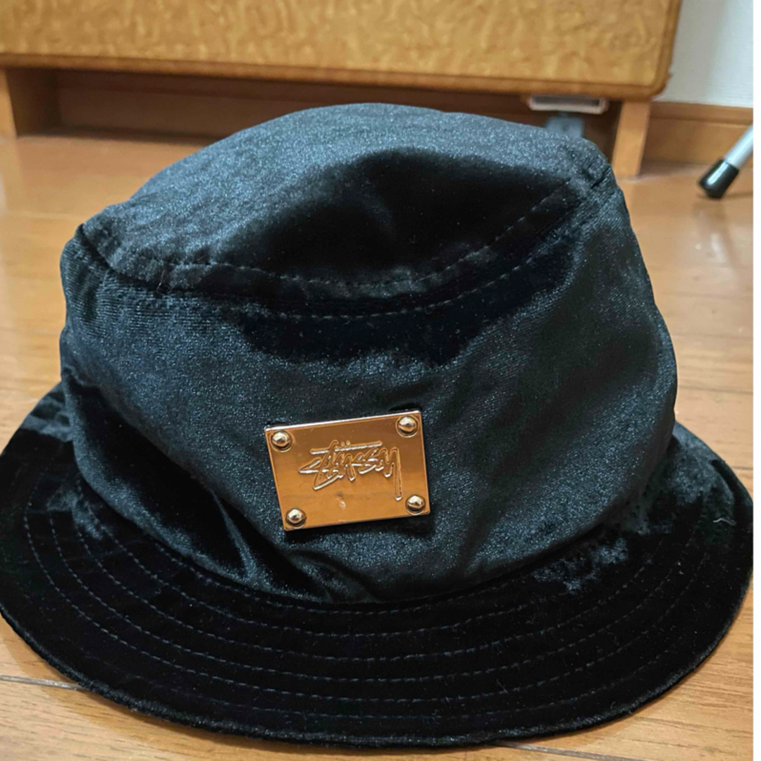 STUSSY(ステューシー)のSTUSSY LUX VELVET BUCKET HAT メンズの帽子(ハット)の商品写真
