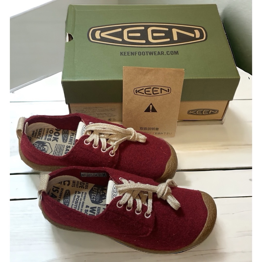 KEEN(キーン)の【新品】　★KEEN★ キーン　24.5cm　MOSEY DERBY　箱付き レディースの靴/シューズ(スニーカー)の商品写真