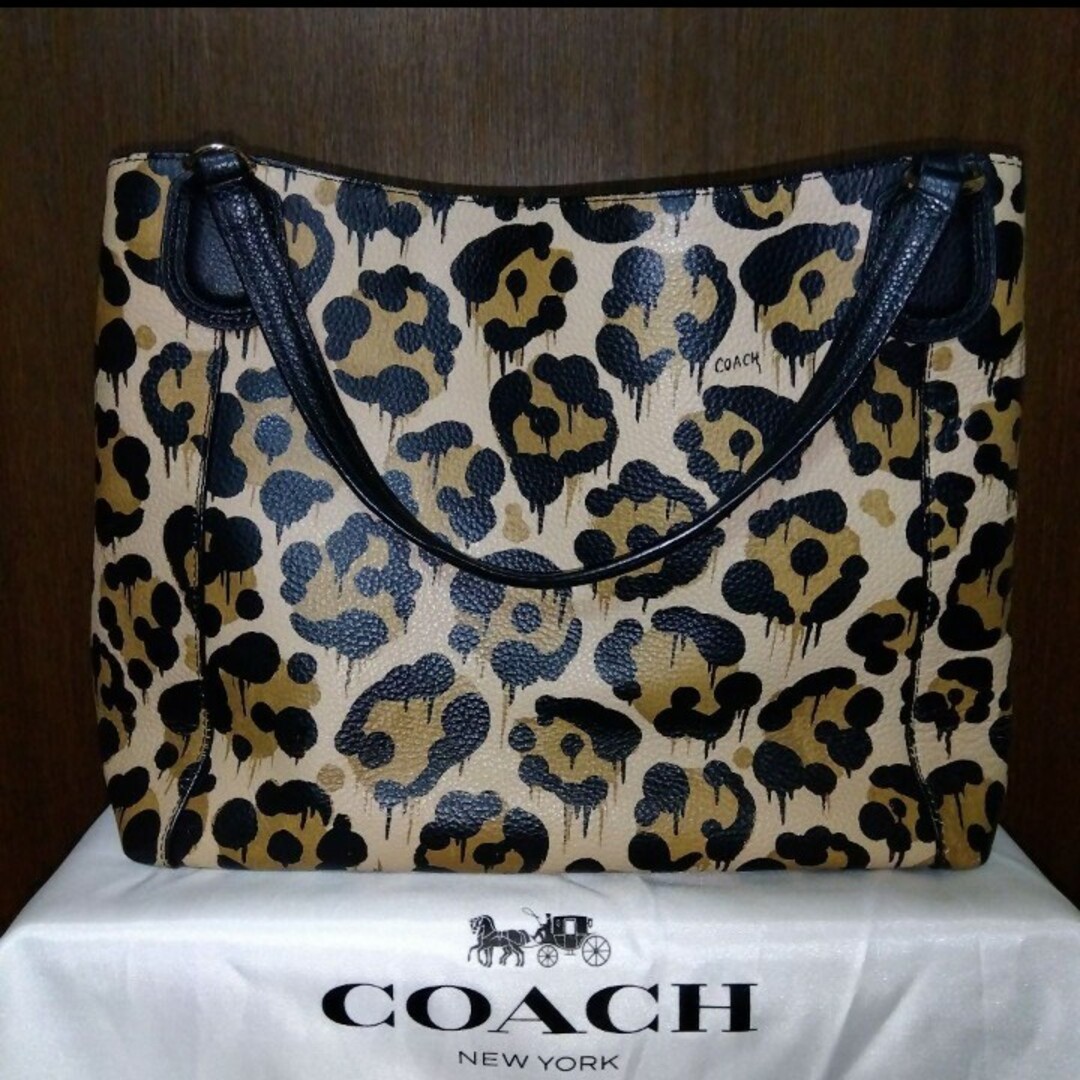 COACH(コーチ)の【はるさん専用】COACH　レオパードバッグ レディースのバッグ(トートバッグ)の商品写真