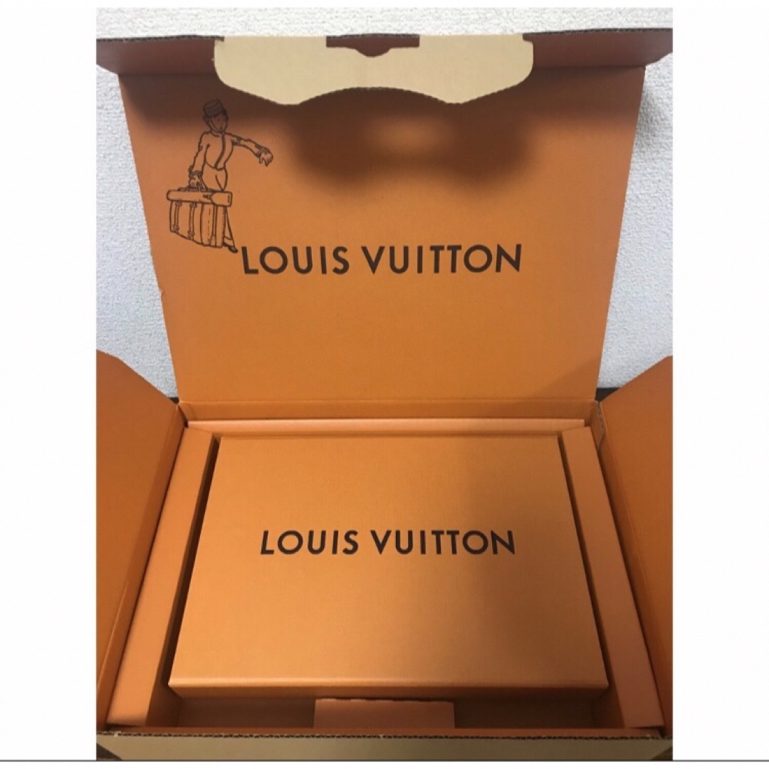 LOUIS VUITTON(ルイヴィトン)のLOUIS VUITTON  ポシェットキリガミ　未使用 レディースのファッション小物(ポーチ)の商品写真