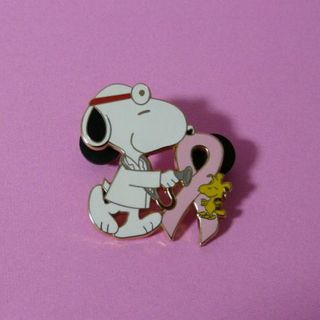 スヌーピー(SNOOPY)のスヌーピー　ドクター　ウッドストック　ピンクリボンピン　Cタイプ(キャラクターグッズ)