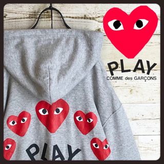 コムデギャルソン(COMME des GARCONS)のPLAY COMME des GARCONS バックロゴ 刺繍入り パーカー(パーカー)