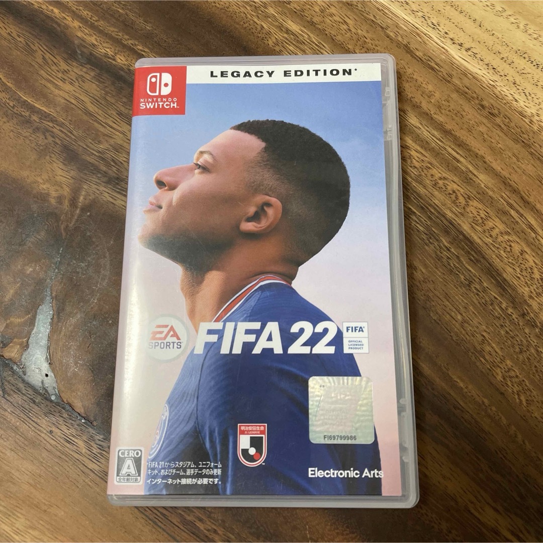 switch FIFA22 エンタメ/ホビーのゲームソフト/ゲーム機本体(家庭用ゲームソフト)の商品写真