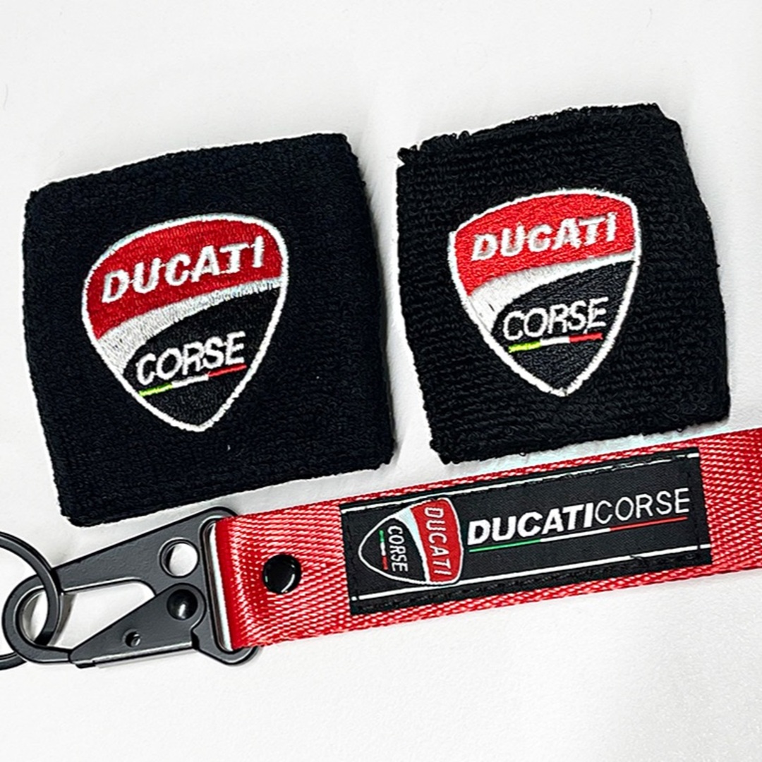 Ducati(ドゥカティ)の別体ブレーキリザーブタンクカバー&キーホルダー "DUCATI" ドゥカティ 自動車/バイクのバイク(装備/装具)の商品写真