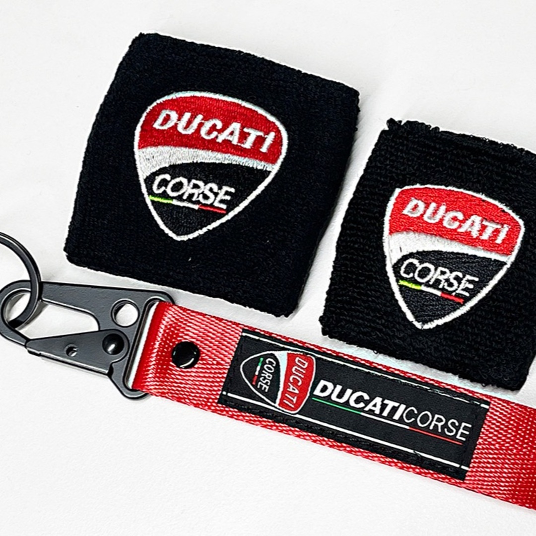 Ducati(ドゥカティ)の別体ブレーキリザーブタンクカバー&キーホルダー "DUCATI" ドゥカティ 自動車/バイクのバイク(装備/装具)の商品写真