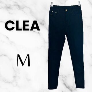 クレア（CLEA）(CLEA)の【CLEA】ストレッチスキニーデニムパンツ　細見え　金ボタン　ブラック　M(デニム/ジーンズ)