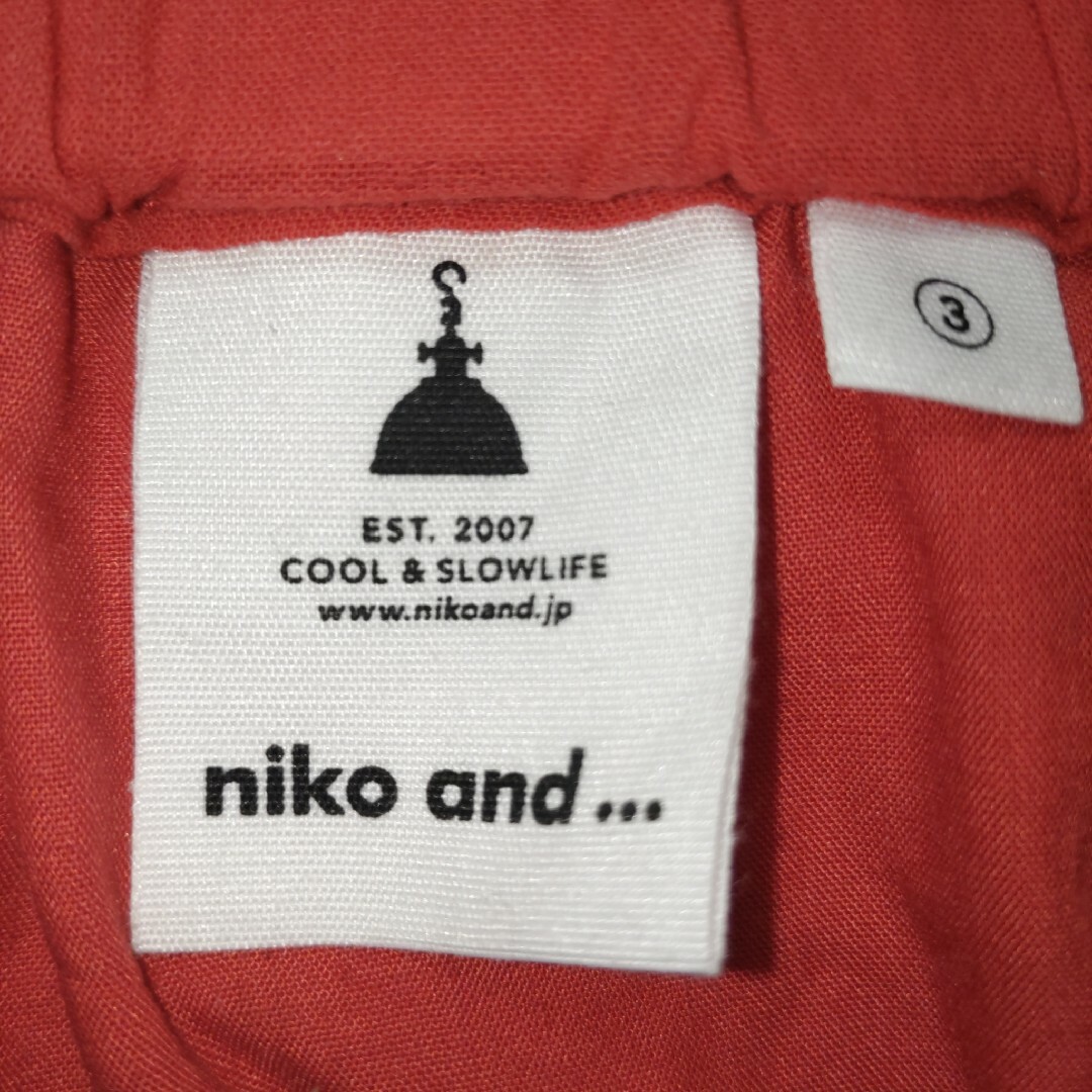 niko and...(ニコアンド)のロングスカート　赤　M　nikoand　ニコアンド　レッド レディースのスカート(ロングスカート)の商品写真