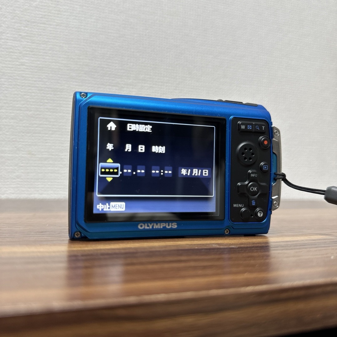 OLYMPUS(オリンパス)のTG-320 OLYMPUS TOUGH コンパクトデジタルカメラ　コンデジ スマホ/家電/カメラのカメラ(コンパクトデジタルカメラ)の商品写真