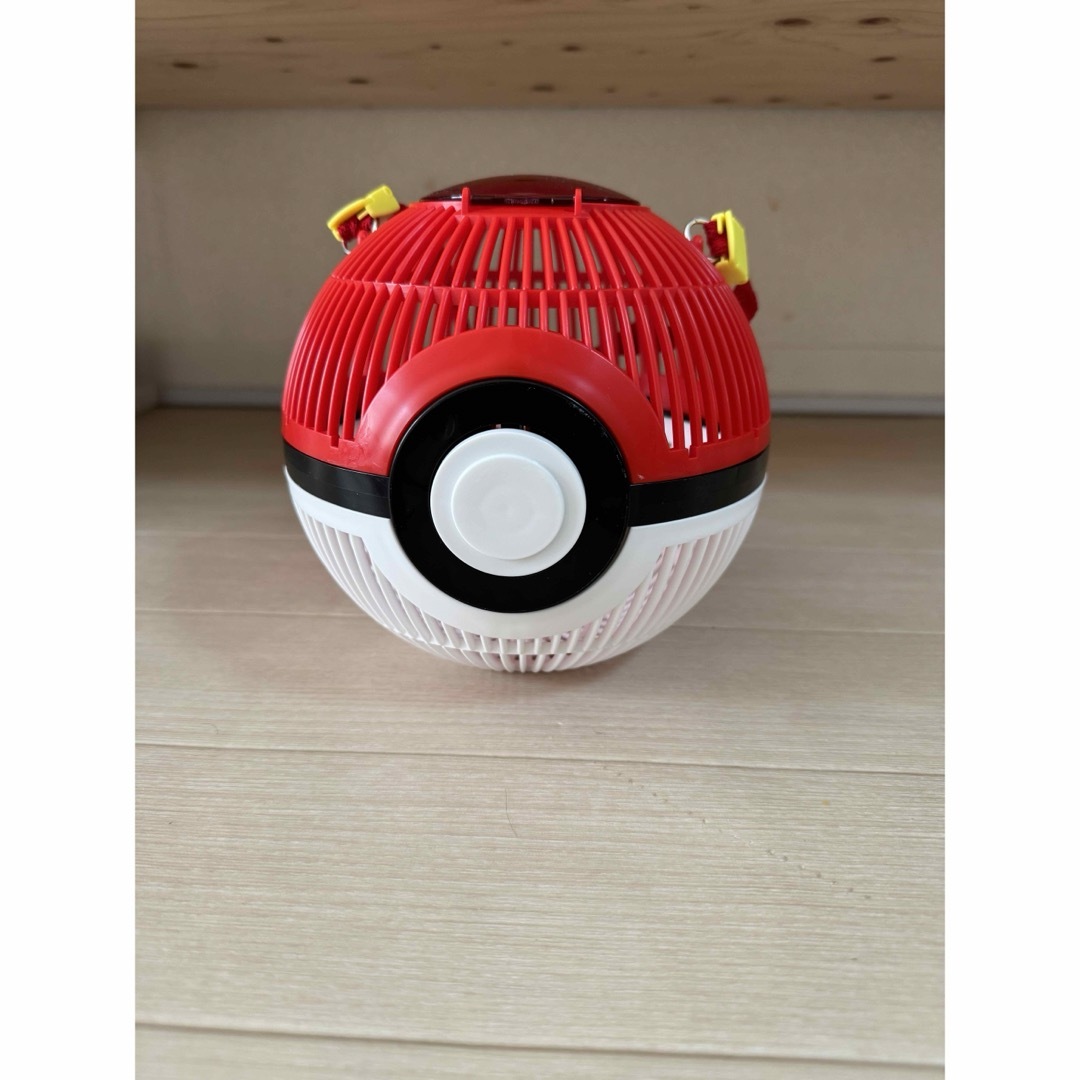 ポケモン(モンスターボール)カゴ エンタメ/ホビーのおもちゃ/ぬいぐるみ(キャラクターグッズ)の商品写真